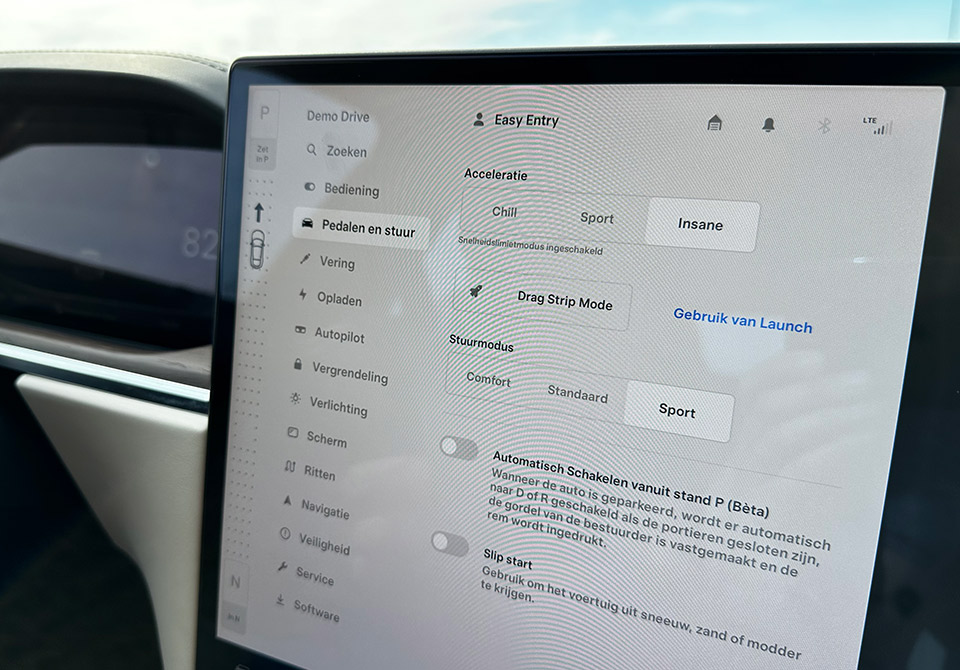 Tesla Model S - Acceleratie mode Tesla Model S - Acceleratie mode