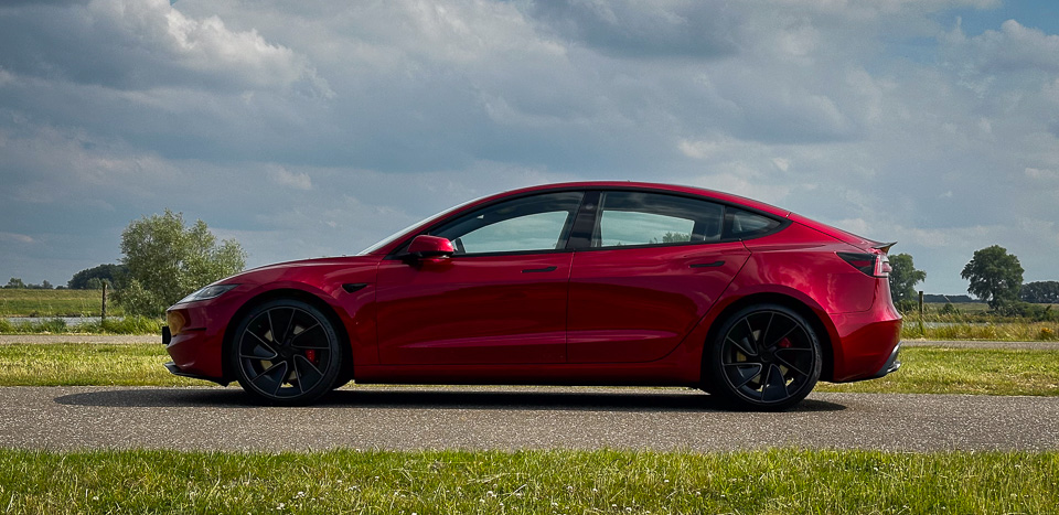 Tesla Model 3 Perfomance Tesla Model 3 Perfomance