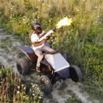 Rich Rebuilds bouwt een Tesla Cyberquad