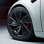 Mischa met de Model 3 Performance op de Nrburgring