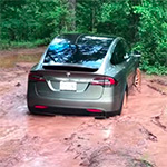 Terrein rijden met een Model X